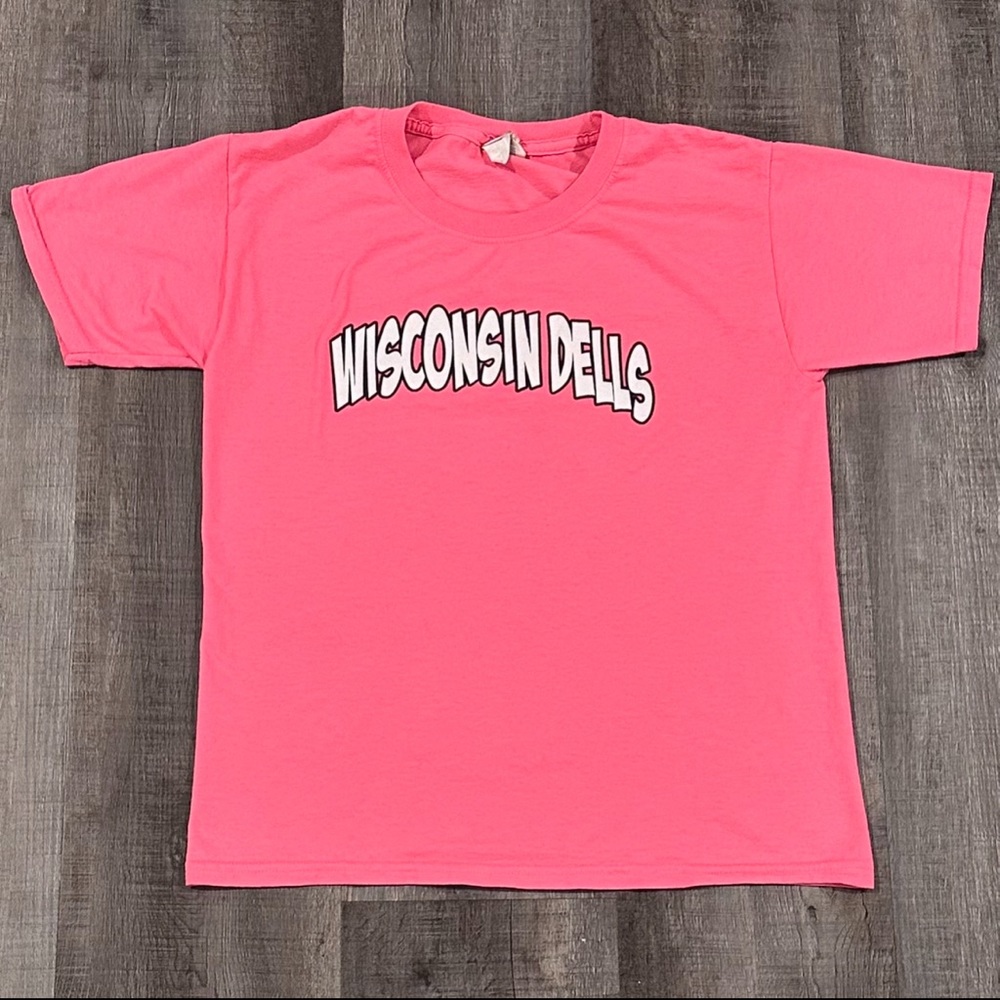 💞 Kids Medium Pink “Wisconsin Dells” Tee